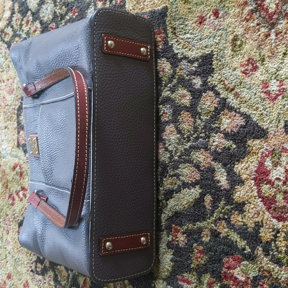 Dooney & Bourke Lexington Elephant Small Shopper Pebbled Leather Purse - Picture 5 of 7